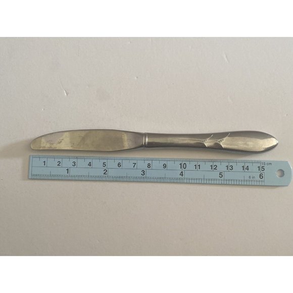 Oneida DEBONAIR Stainless Oneidacraft Deluxe Flatware Baby Child’s Knife - Picture 3 of 4